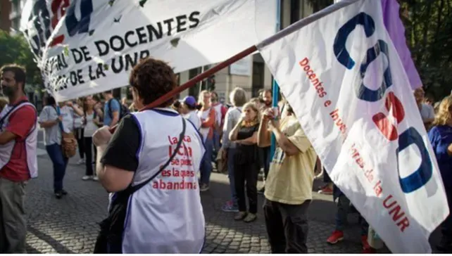 Rosario se pone al frente de la resistencia universitaria: lanzan 3 días de huelga