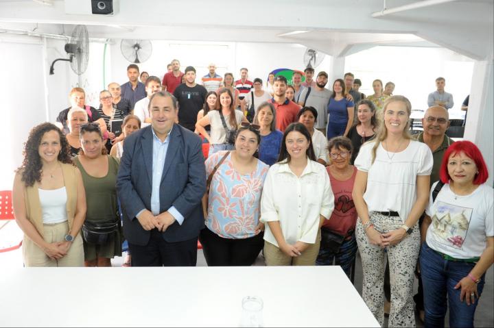 Poletti lanzó un plan de microcréditos para emprendedores