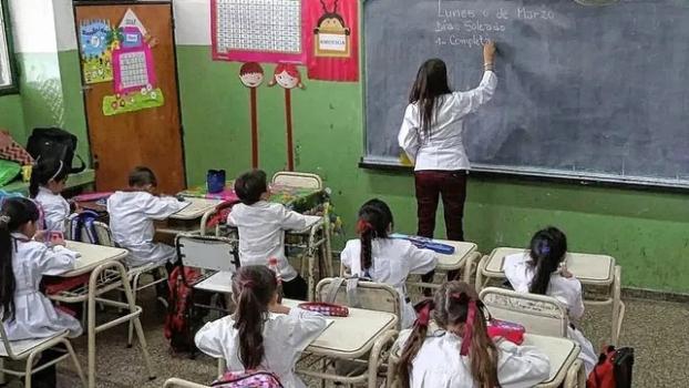 Extensión horaria: docentes pueden inscribirse para cobrar el suplemento mensual