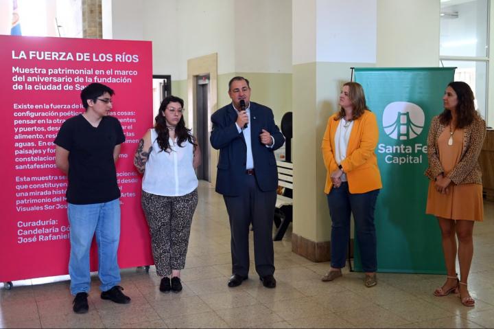 Poletti inauguró la muestra “La Fuerza de los Ríos”