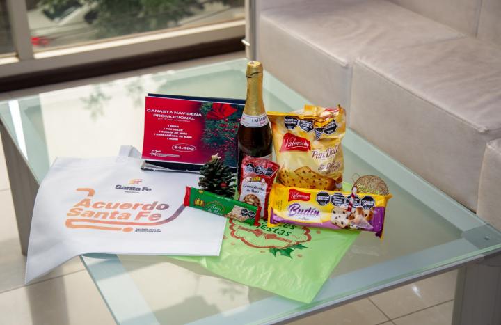 Navidad: habrá una canasta económica y arbolito gasolero