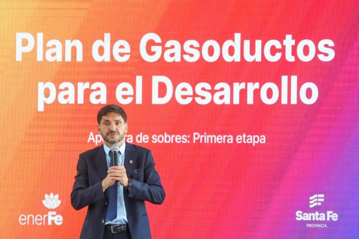 Seis gasoductos para conectar 45 localidades al gas natural