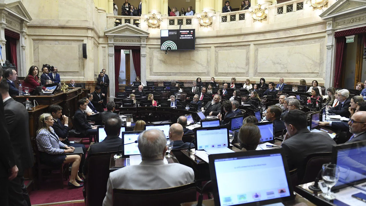 Senadores VIP: 10 millones de pesos por mes de sueldo