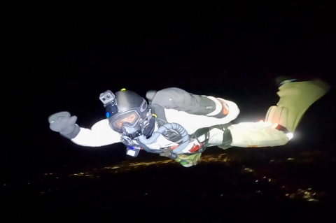 Paracaidista santafesino rompe récord al saltar desde 13.000 metros