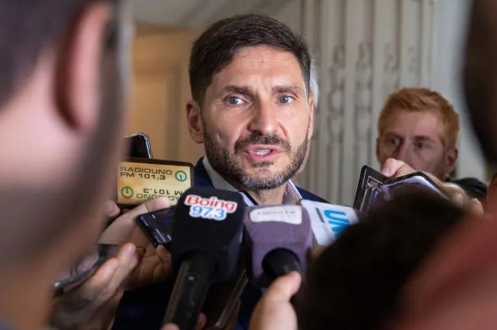 Pullaro redobla la apuesta y dice que las clases se inician