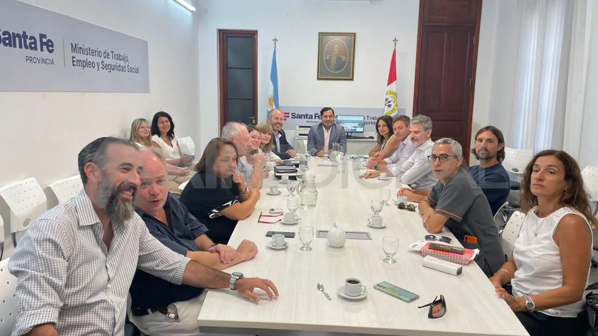 Médicos de Santa Fe rechazan todo y paran por 24 horas