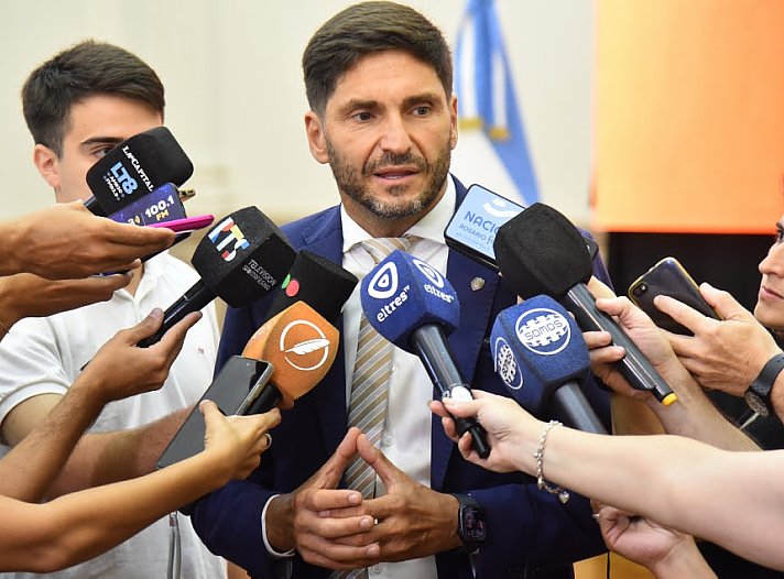 Pullaro habló de “una asistencia casi perfecta” de maestros