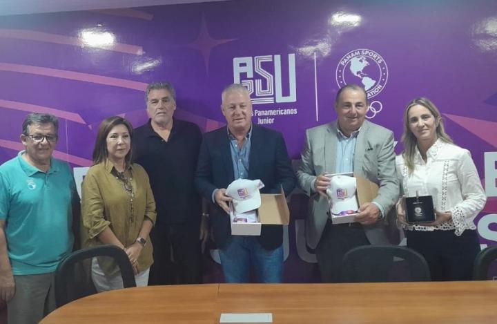 Poletti recorrió las instalaciones olímpicas de Paraguay