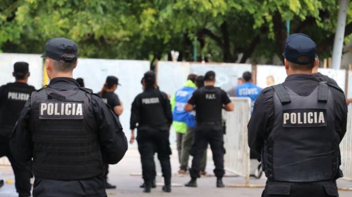 La Policía de Santa Fe saldrá a las calles con pistolas Taser