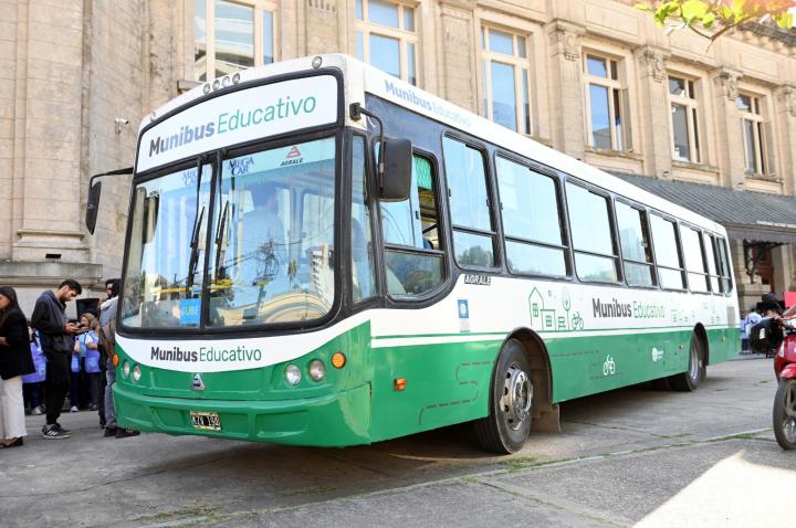 El Munibus Educativo ya recorre la ciudad de Santa Fe
