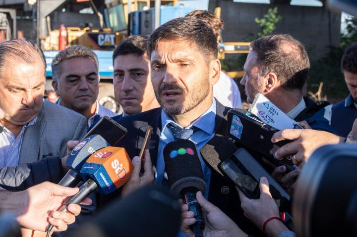 Pullaro disparó contra los burócratas de la gestión Milei