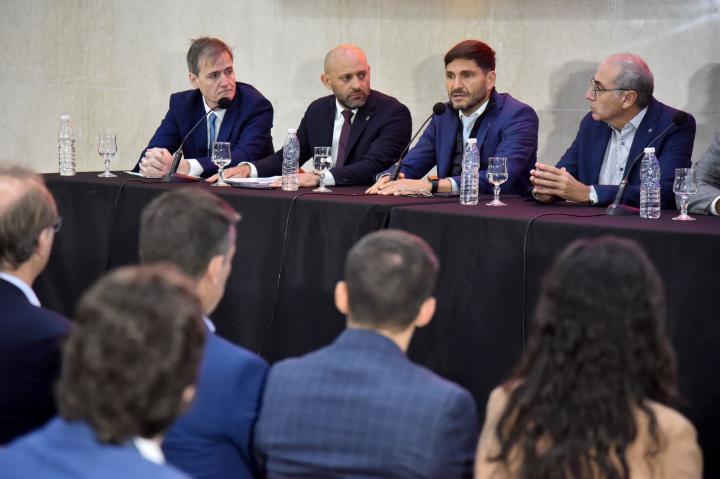 Pullaro: “El país que viene no es de las criptomonedas”