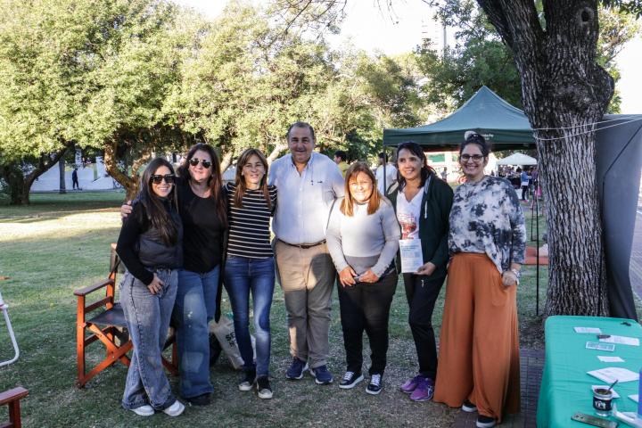 Vecinos coparon la Calle Recreativa del Parque Garay
