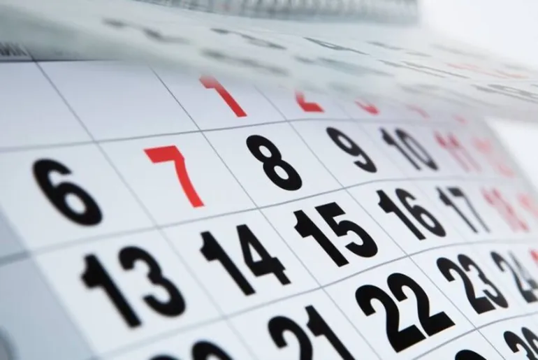 ¿Es feriado puente el viernes 2 de mayo?