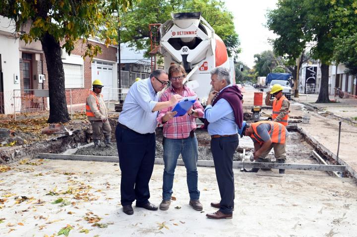 Poletti: “Hacemos la mayor inversión en bacheo de los últimos años”