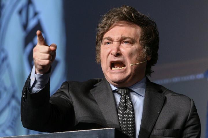 Milei vuelve a cargar contra el periodismo: “La gente no los odia lo suficiente”