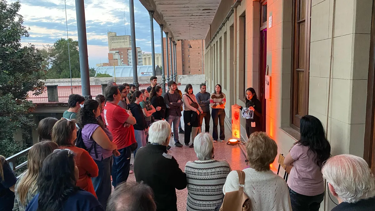 Cientos de personas visitaron el paseo homenaje al papa Francisco
