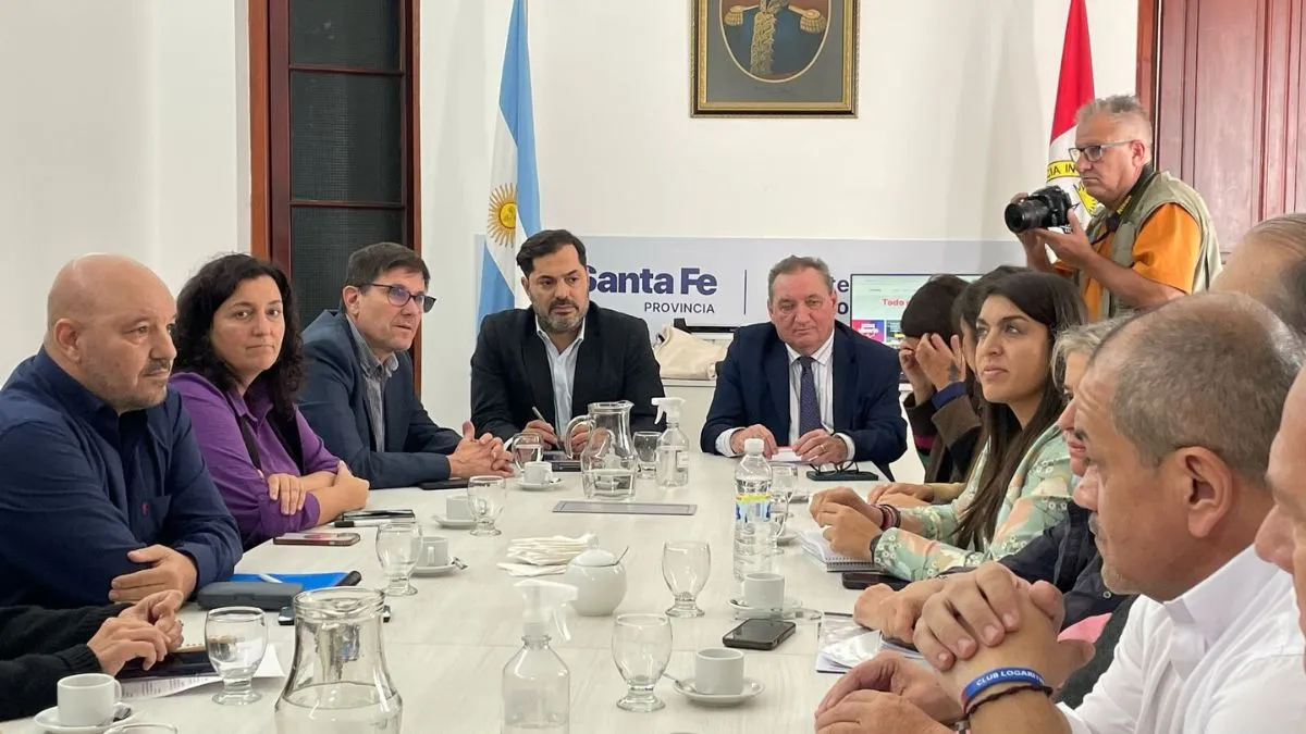 Los gremios piden 22% de aumento y el gobierno lo descartó