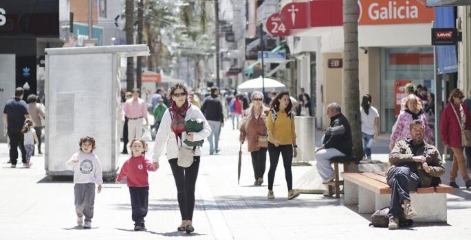 Comercios en crisis: “El ritmo del ajuste de Santa Fe es inviable”