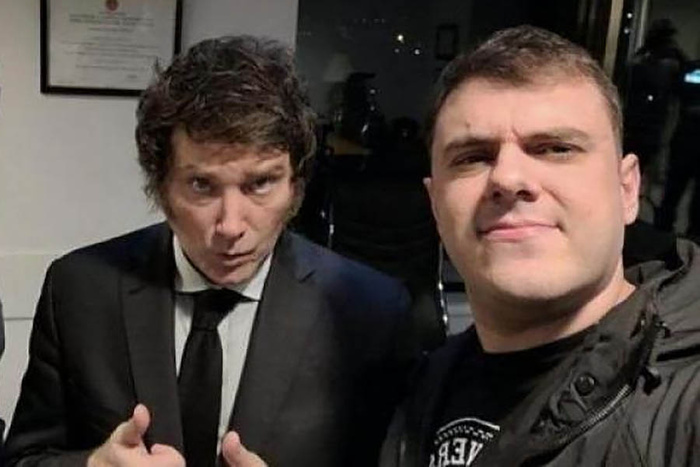 Le piden a Milei meter presos a periodistas por decreto