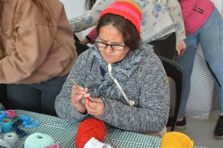 Escuelas Solidarias: vuelve la campaña para donar prendas de abrigo