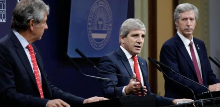 El gobierno lanzó un plan para el blanqueo de dólares