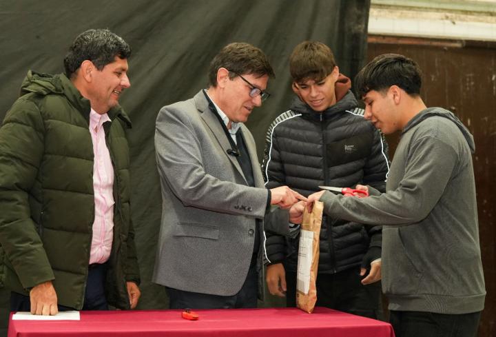 Paso clave para una obra esperada por las escuelas Domingo Silva y Juana del Pino