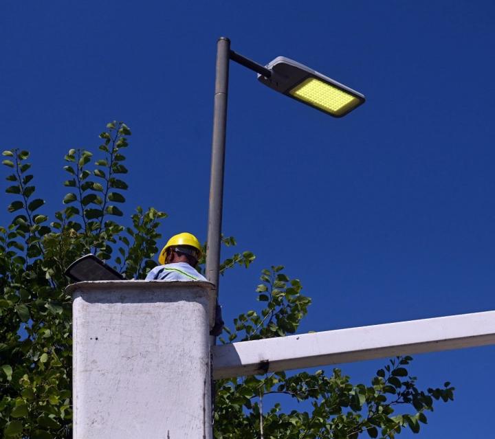 Plan de iluminación: en junio se trabajará en 12 nuevos barrios de la ciudad