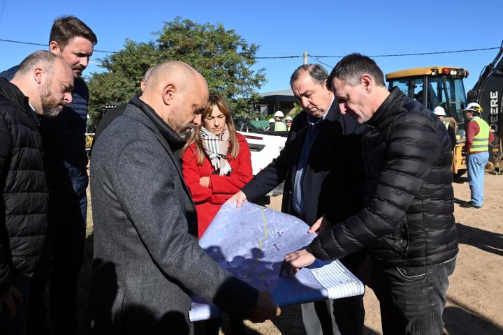 Poletti recorrió la obra del Gasoducto Gran Santa Fe