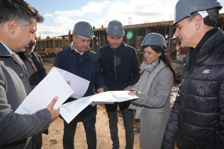 Pullaro recorrió obras clave que “no se hicieron en 50 años”