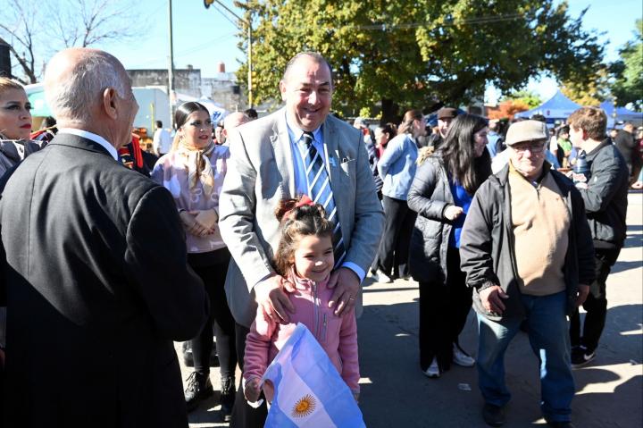 Miles de santafesinos celebraron el Día de la Bandera