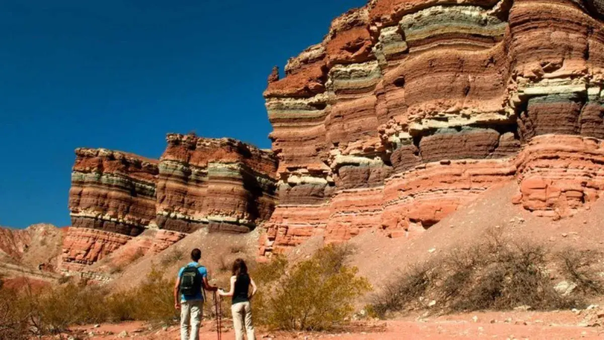 Feriados de junio: viajó un 16,6% menos de personas