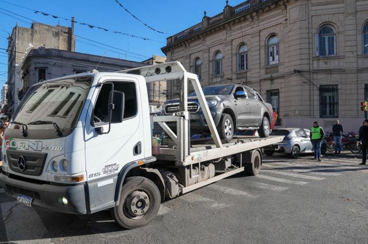 1.200 vehículos se retirarán de las comisarías de la capital