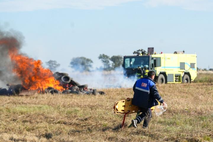 Simulacro de emergencia en el Aeropuerto de Sauce Viejo 