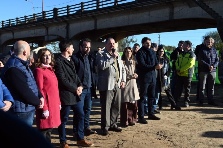 Puente Santa Fe-Santo Tomé: colocaron los primeros pilotes