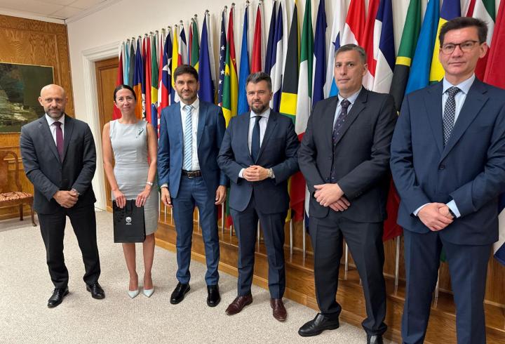 Pullaro en EE.UU.: “Se abren oportunidades para Santa Fe”