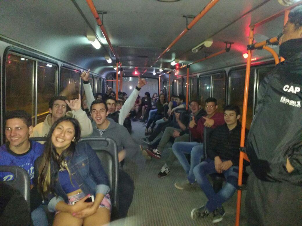 El bolichebus normalizó la noche venadense