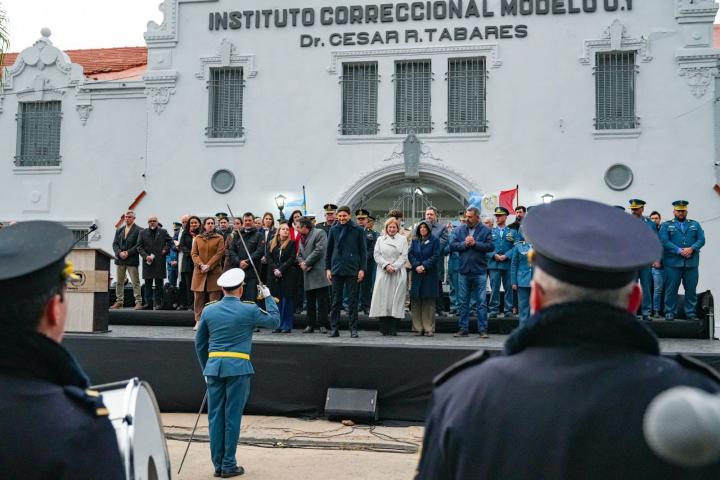 Pullaro destacó el compromiso de los agentes penitenciarios