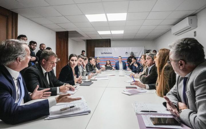 Comisión Reformadora: conformaron las 8 comisiones de trabajo