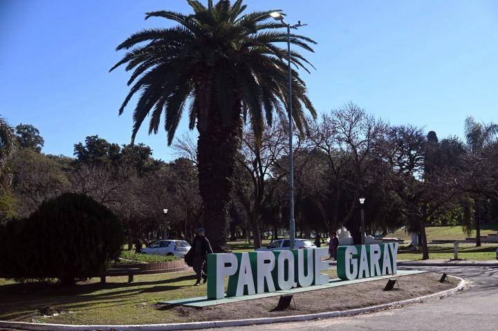 Padrinazgos: empresa santafesina embelleció el Parque Garay