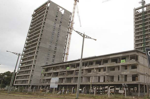 Nación dejó sin terminar 400 viviendas en Santa Fe