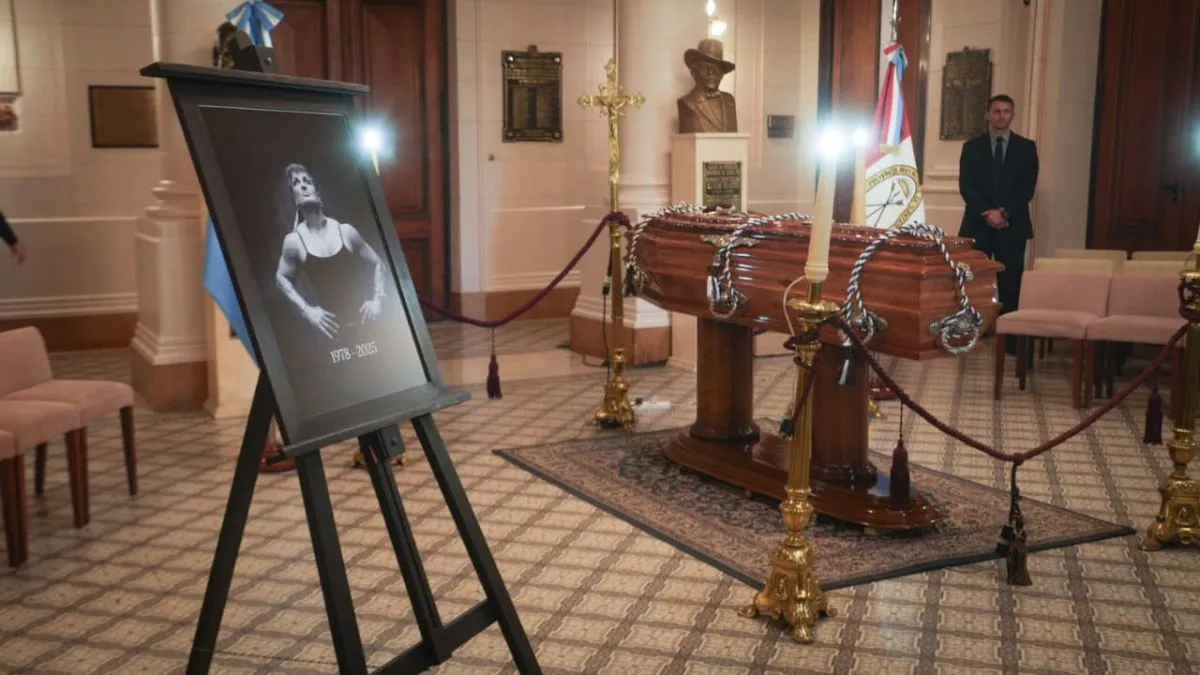 Emotivo adiós de la gente a Locomotora en la Legislatura