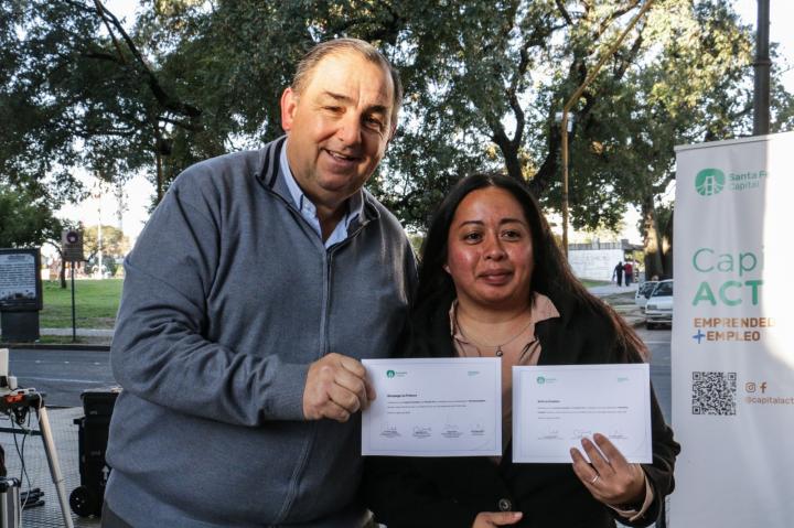 Capacitación laboral: Poletti entregó certificados a 800 santafesinos