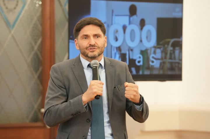 Pullaro habló de tener “el sistema educativo más robusto de Argentina”
