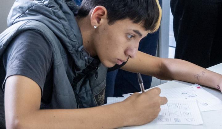 Inician la inscripción para terminar la secundaria en Santa Fe