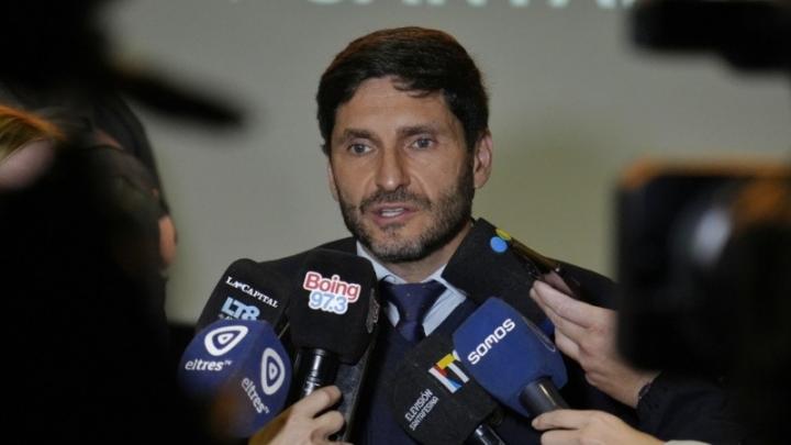 Pullaro criticó a Milei: “La gente no quiere más gritos”