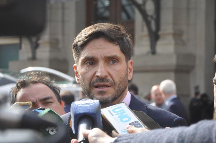 Pullaro le avisó a Milei: “A nosotros no nos van a comprar”