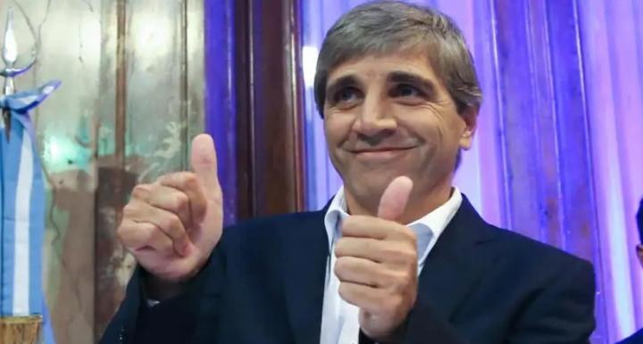 Caputo: “Vamos a vender hasta el último dólar”