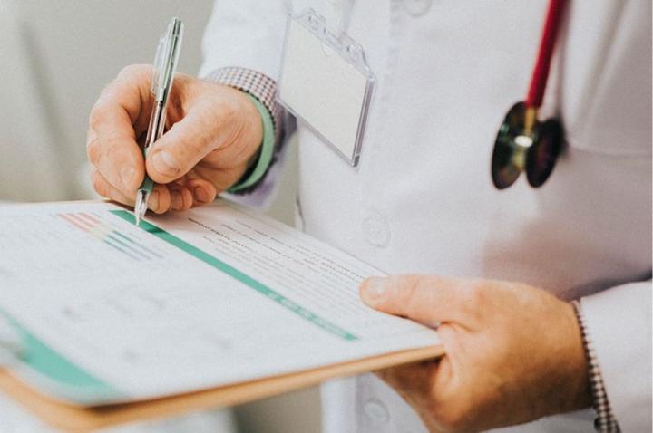 Clases medias: de la prepaga al hospital público