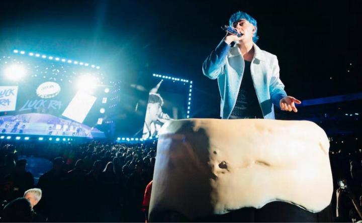 Luck Ra entró en un vaso de fernet y conquistó Vélez